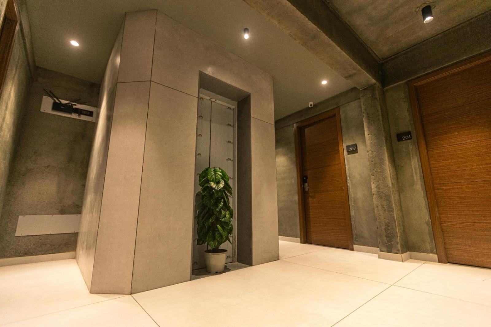 Bel Visto Hotel Vālpārai Bagian luar foto