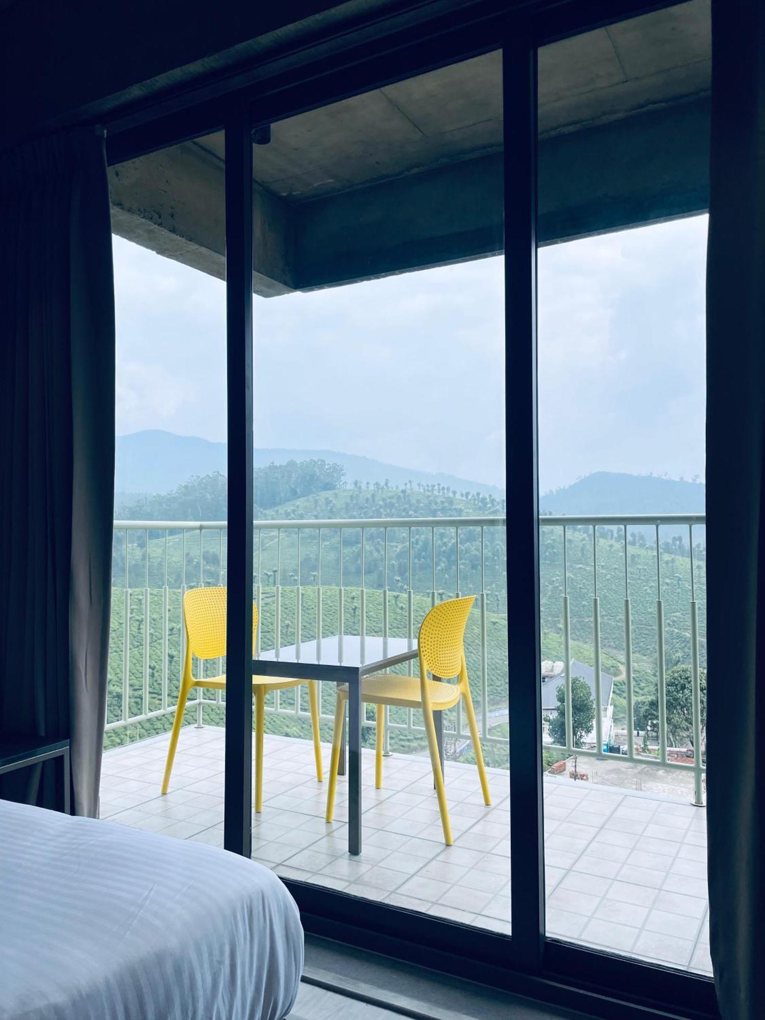 Bel Visto Hotel Vālpārai Bagian luar foto